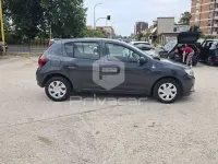 Usata Dacia Sandero Comfort 90 CV (66 kW) 2018 Nero SUV