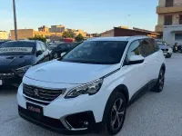 Usata Peugeot 5008 Allure 131 CV (96 kW) 2019 Bianco SUV