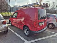 Begagnad VW Caddy 110 HK (80 kW) 2016 Röd Minibuss