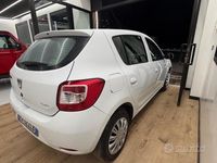 Usata Dacia Sandero Ambiance 75 CV (55 kW) 2015 Bianco Berlina