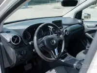 Usata Mercedes B180 109 CV (80 kW) 2013 Bianco Utilitaria