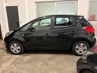 Usata Kia Venga 90 CV (66 kW) 2012 Nero Utilitaria