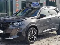 Usata Peugeot 2008 Allure 131 CV (96 kW) 2023 Grigio SUV
