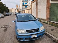 Usata Fiat Punto 60 CV (44 kW) 2004 Blu Utilitaria