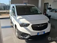 Usata Opel Combo Edition 102 CV (75 kW) 2020 Bianco Monovolume