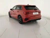 Usata Audi A3 S-Line 150 CV (110 kW) 2023 Y1 rosso tango metallizzato Berlina