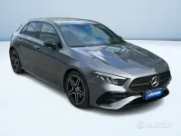 Usata Mercedes A180 AMG Line Premium 116 CV (85 kW) 2023 Grigio metallizzato Berlina