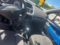 Usata Peugeot 207 90 CV (66 kW) 2010 Bianco Utilitaria