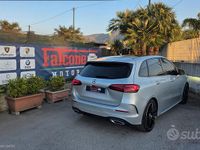 Usata Mercedes B180 Premium 136 CV (100 kW) 2021 Grigio Monovolume