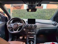 Usata Mercedes B200 Premium 136 CV (100 kW) 2018 Blu/azzurro Monovolume