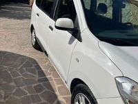 Usata Dacia Lodgy Ambiance 90 CV (66 kW) 2015 Bianco Monovolume