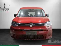 Usata VW Caddy Life 122 CV (89 kW) 2021 Rosso Monovolume