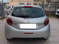Usata Peugeot 208 Allure 75 CV (55 kW) 2016 Grigio Utilitaria
