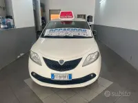 Usata Lancia Ypsilon Gold 69 CV (50 kW) 2018 Bianco Utilitaria