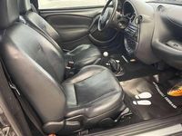 Usata Ford StreetKa 95 CV (69 kW) 2003 Grigio chiaro Cabrio