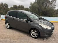 Usata Ford B-MAX Titanium 90 CV (66 kW) 2016 Grigio Monovolume