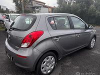 Usata Hyundai i20 Classic 74 CV (54 kW) 2013 Grigio Utilitaria
