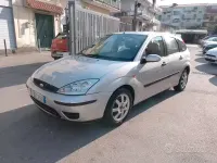 Usata Ford Focus 100 CV (73 kW) 2004 Grigio Berlina