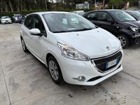 Usata Peugeot 208 82 CV (60 kW) 2014 Bianco Utilitaria