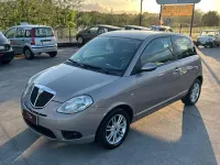 Usata Lancia Ypsilon 75 CV (55 kW) 2007 Grigio Utilitaria