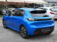 Usata Peugeot 208 Allure 101 CV (74 kW) 2024 Blu Utilitaria