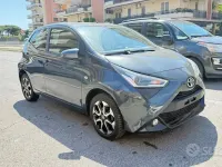 Usata Toyota Aygo X-play 72 CV (52 kW) 2019 Grigio Utilitaria