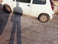 Usata Fiat Punto 69 CV (50 kW) 2007 Bianco Utilitaria