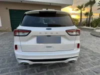 Usata Ford Kuga 120 CV (88 kW) 2021 Bianco SUV