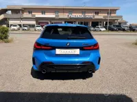 Begagnad BMW M135 M Sport 306 HK (225 kW) 2021 Blå Halvkombi
