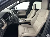 Usata Volvo XC90 Plus 250 CV (183 kW) 2025 Blu/azzurro SUV