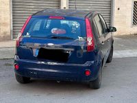 Usata Ford Fiesta 75 CV (55 kW) 2006 Blu Utilitaria
