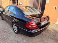 Usata Mercedes E320 Classic 204 CV (150 kW) 2003 Blu/azzurro Berlina