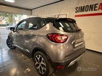 Usata Renault Captur Bose Edition 90 CV (66 kW) 2017 Grigio SUV