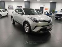 Usata Toyota C-HR Trend 98 CV (72 kW) 2018 Argento SUV