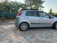 Usata Fiat Grande Punto Dynamic 90 CV (66 kW) 2007 Grigio Utilitaria