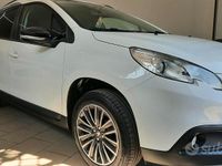 Usata Peugeot 2008 Allure 92 CV (67 kW) 2014 Bianco SUV