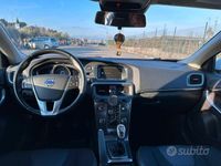 Usata Volvo V40 Momentum 115 CV (84 kW) 2013 Bianco Station wagon