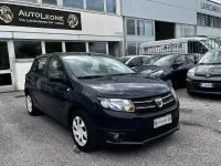 Usata Dacia Sandero Lauréate 72 CV (52 kW) 2014 Bluazzurro Berlina