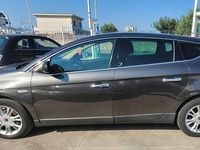 Usata Lancia Delta Gold 120 CV (88 kW) 2012 Grigio Utilitaria