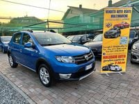 Usata Dacia Sandero Stepway 90 CV (66 kW) 2016 Blu Berlina
