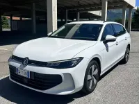 Usata VW Passat Business 122 CV (89 kW) 2025 Bianco Station wagon
