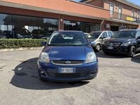 Usata Ford Fiesta Ghia 75 CV (55 kW) 2008 Blu/azzurro Utilitaria
