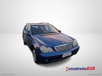Usata Mercedes C220 Classic 143 CV (105 kW) 2002 Blu Station wagon