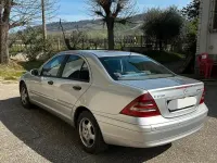 Usata Mercedes C200 163 CV (119 kW) 2005 Grigio Berlina
