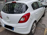 Usata Opel Corsa Edition 86 CV (63 kW) 2011 Bianco Utilitaria