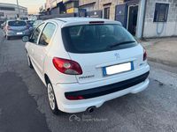 Occasion Peugeot 206 60 ch (44 kW) 2010 Blanc Berline