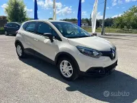 Usata Renault Captur 90 CV (66 kW) 2015 Beige SUV