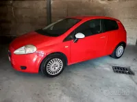 Usata Fiat Grande Punto 65 CV (47 kW) 2007 Rosso Utilitaria