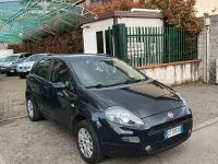 Begagnad Fiat Punto Young 70 HK (51 kW) 2015 Blå Halvkombi