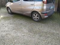 Usata Toyota Yaris Verso 84 CV (61 kW) 2005 Grigio Monovolume